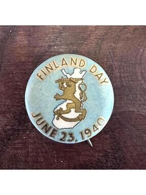 Vintage 1940 Finland Day Button Pin